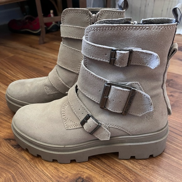 Fly London Boots - Picture 3 of 6